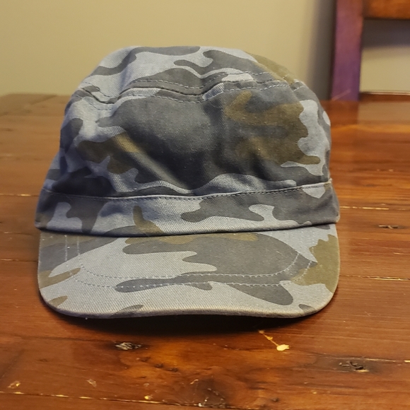 Camo Hat // FREE add on to Bundle - Picture 2 of 2